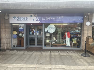 DEBRA Linlithgow shop front